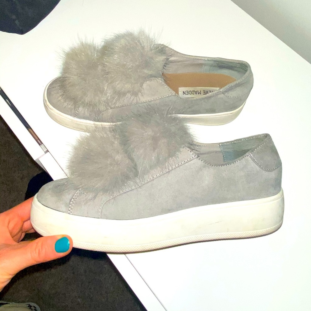 Steve Madden platform grey puffy shoe size 8